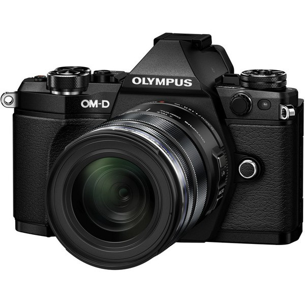 Цифровая системная фотокамера OLYMPUS E-M5 Mark II 12-50 Kit Black/Black